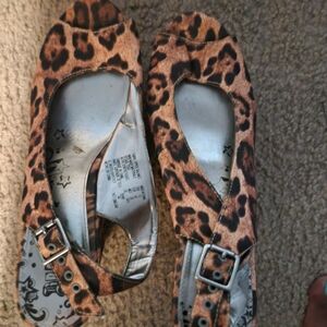 Leproard wedge heels